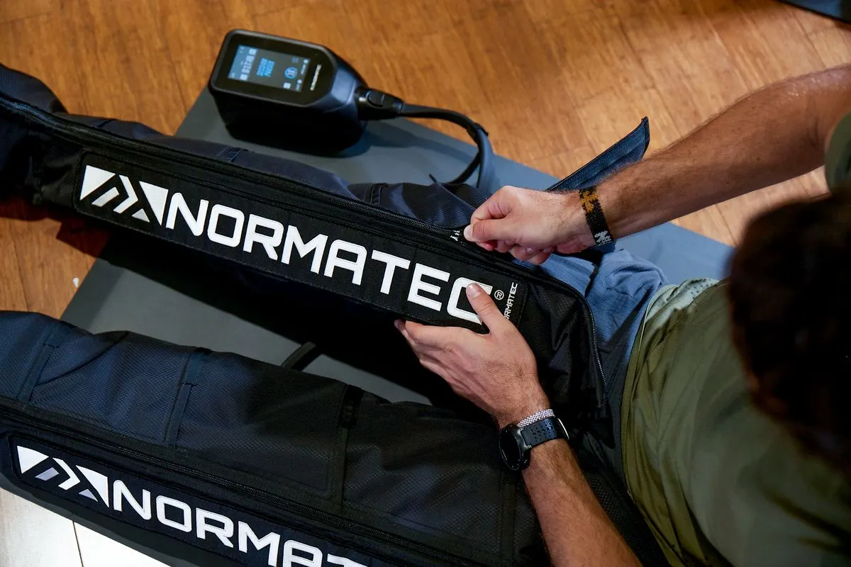 normatec-gym-bootzip-1574756384 normatec-gym-bootzip-1574756384
